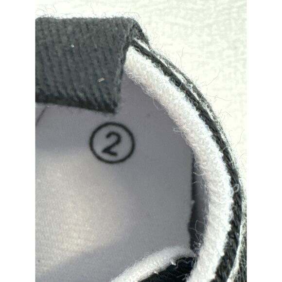 Baby Baby Black High-top hook and loop Sneakers Boys sz 2 - Picture 6 of 6